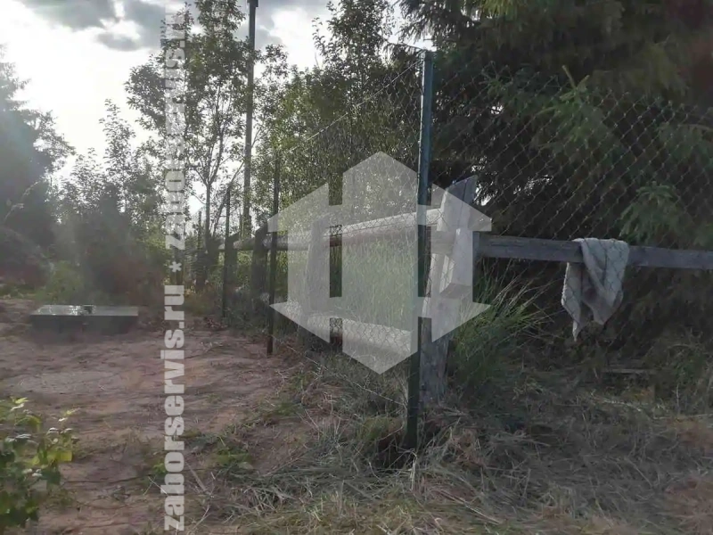 Забор из сетки рабицы с проволокой 90 метров