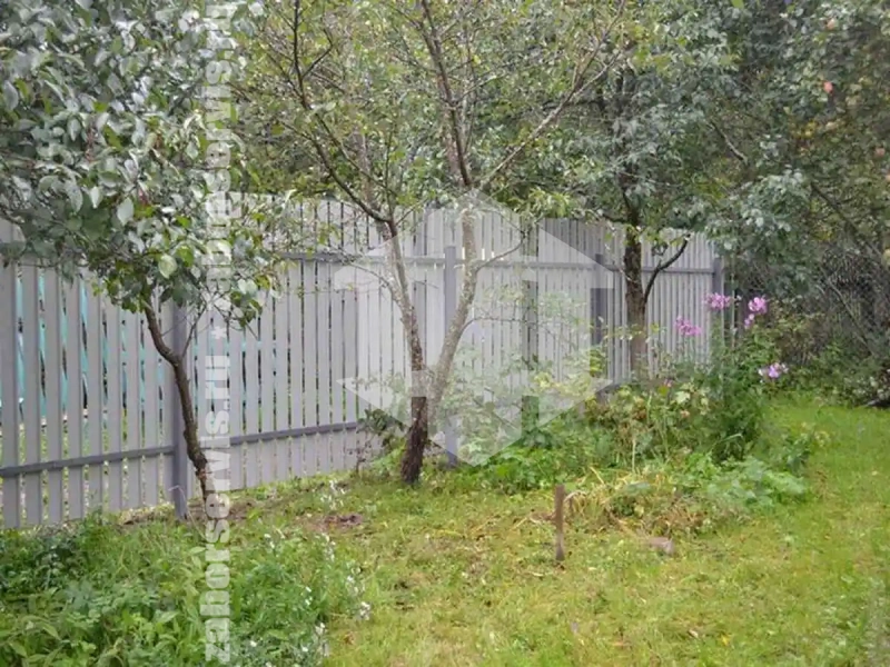 Забор из металлического штакетника 76 метров