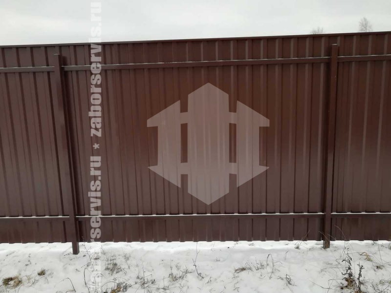 Забор из профнастила с бетонированием столбов 75 метров