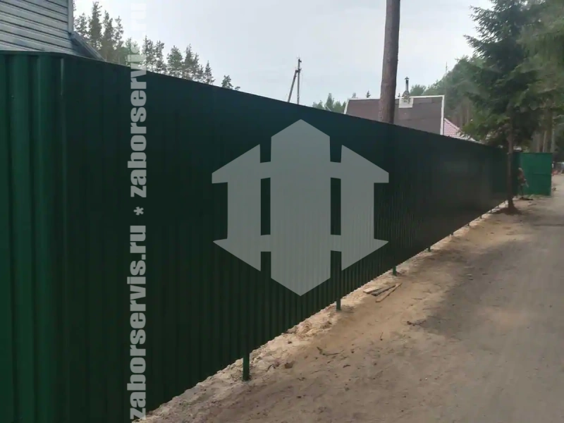 Забор из профнастила с бетонированием столбов 70 метров