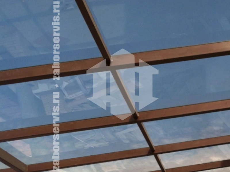 Навес из монолитного поликарбоната пример 4