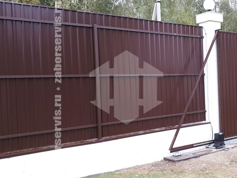 Ворота откатные с пультом из профнастила