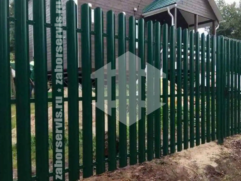 Забор из металлического штакетника зеленый 44 метра