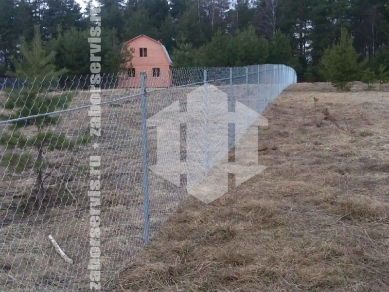 Забор из сетки рабицы с арматурой 58 метров