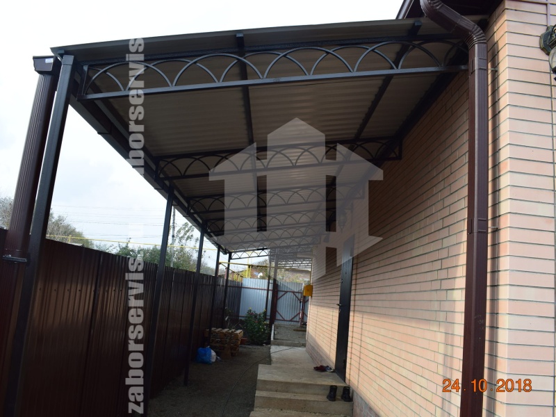 Навес из профнастила пример 1