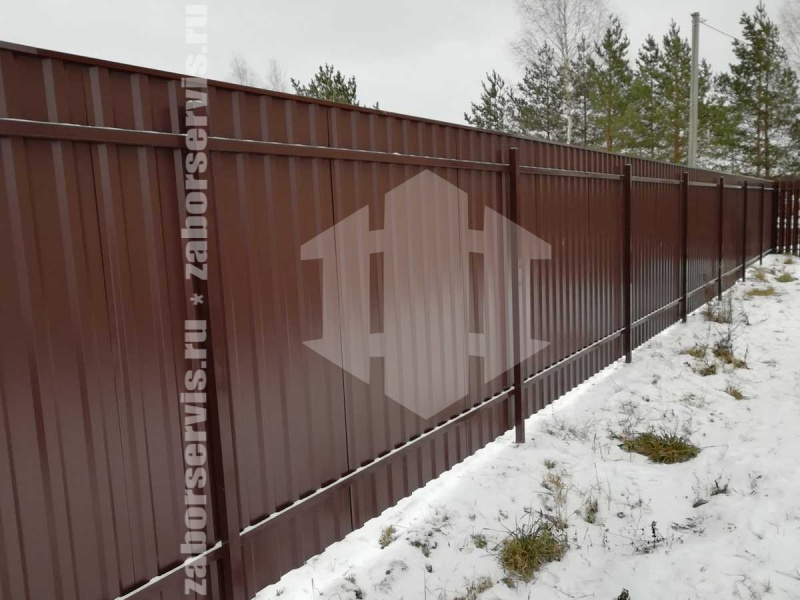 Забор из профнастила с бетонированием столбов 75 метров